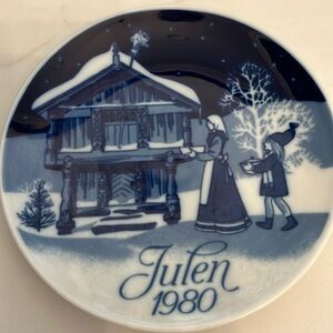Porsgrund vintage Norwegian 1980 Christmas plate